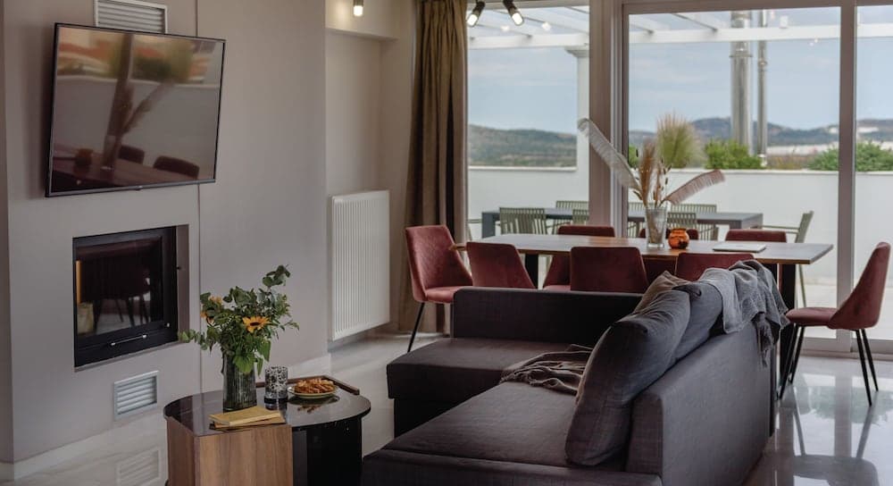 Akali apartment Airport by Airstay