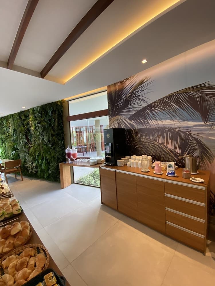 Kahve ve/veya kahve makinesi