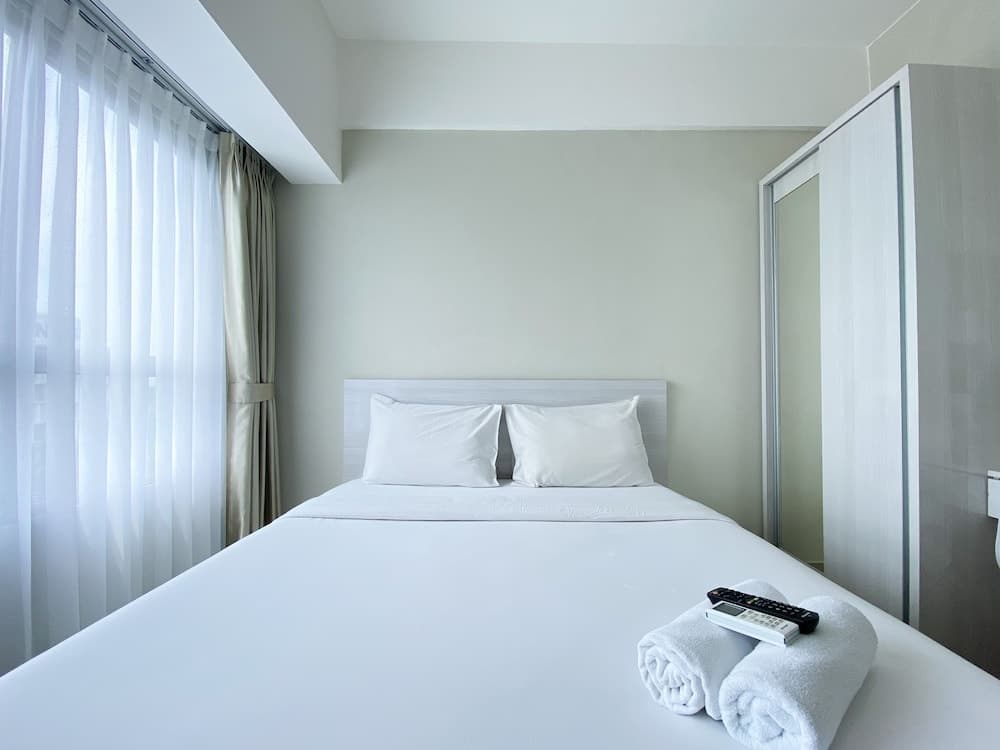 Restful And Simply Studio Springlake Summarecon Bekasi Apartment