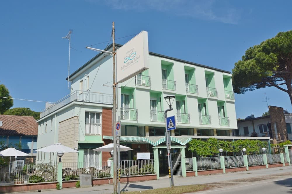 HOTEL MADDALENA