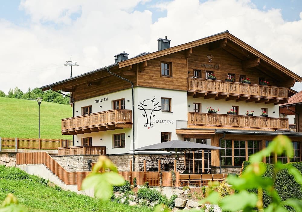 Serviced Luxury Chalet Evi