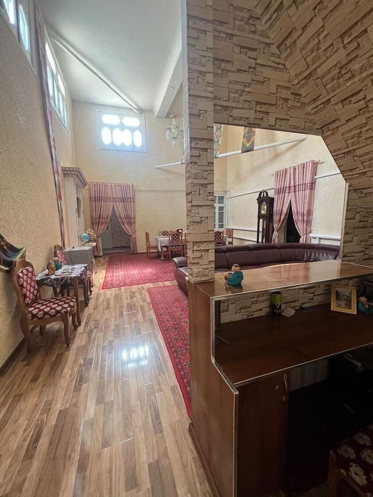 Shodlik Guest House