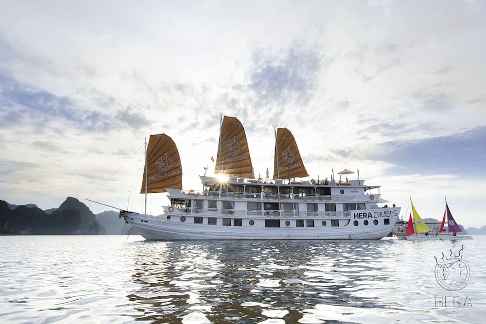 Hera Grand Luxury Cruises Halong