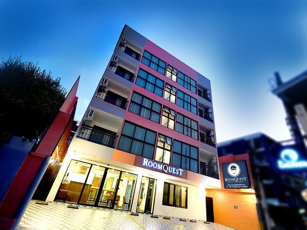 RoomQuest Sukhumvit 36 BTS Thonglor