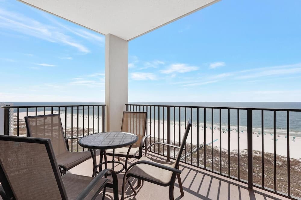 Cozy 1br/1ba Condo w/ Stunning Views