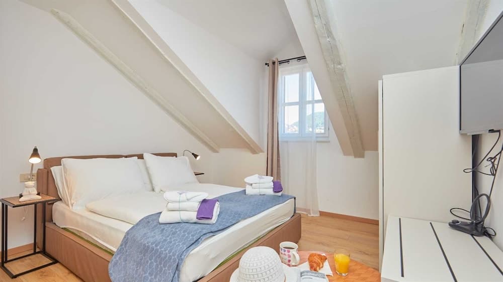 Boutique Garden Rooms