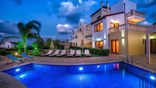 Azzuro Villa