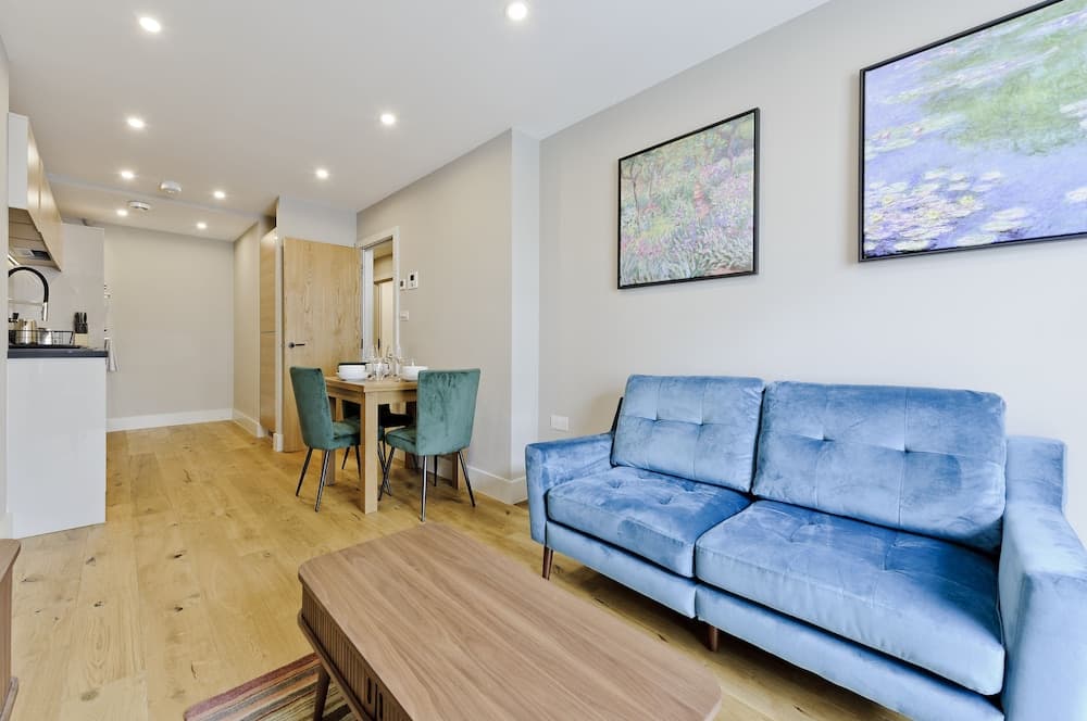 Immaculate new Apartment in Chelsea by Underthedoormat