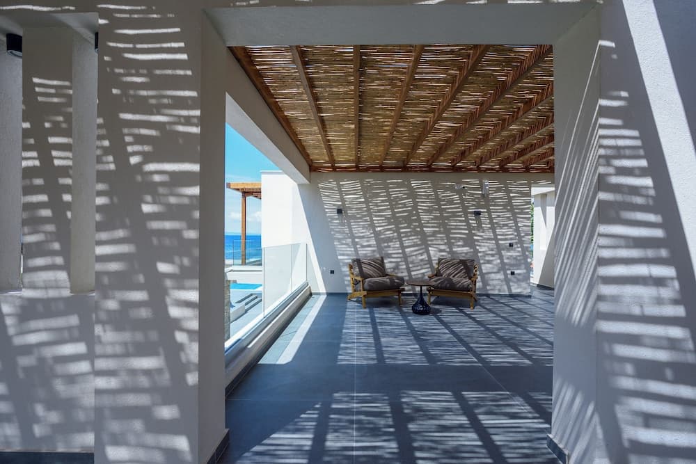 Amyntas Seafront Hotel