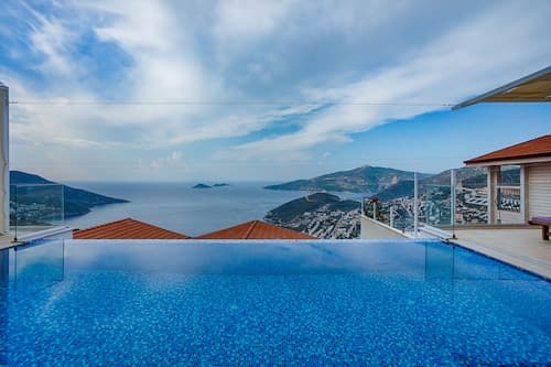 Villa Lucida - Kalkan Hills - Özel Havuzlu ve Görkemli Deniz Manzaralı Özel Villalar