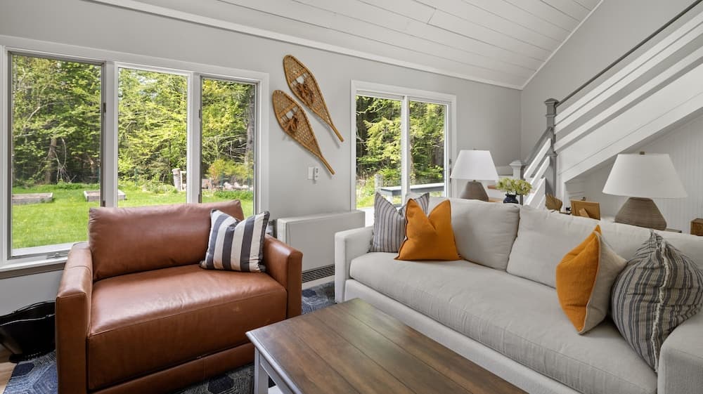 Robinson Cabin 3 Bedroom Cabin by RedAwning