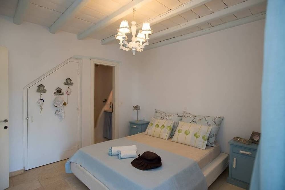 Beautiful Villa at Panormos Mykonos