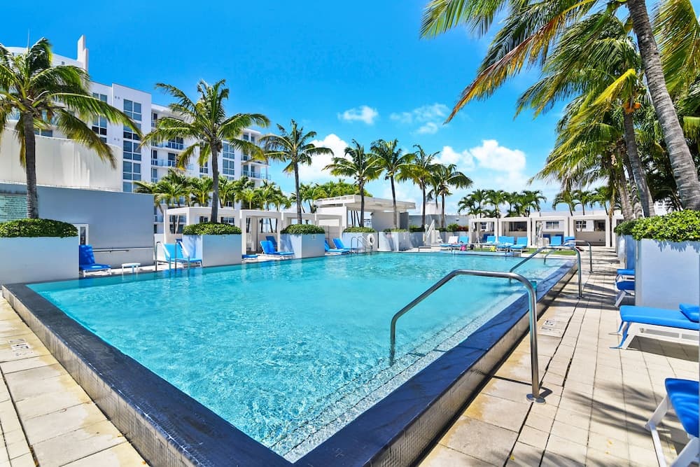 OneLuxStay at W Residences