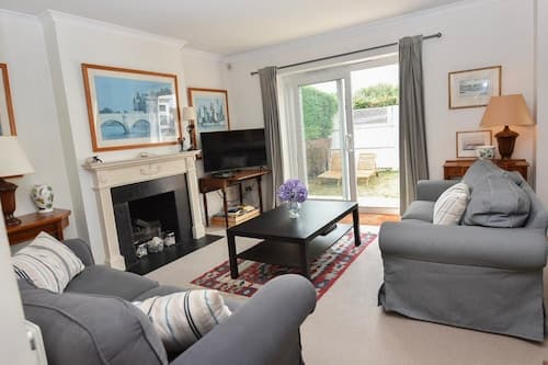 The Cottage a Superb Family Coastal Retreat