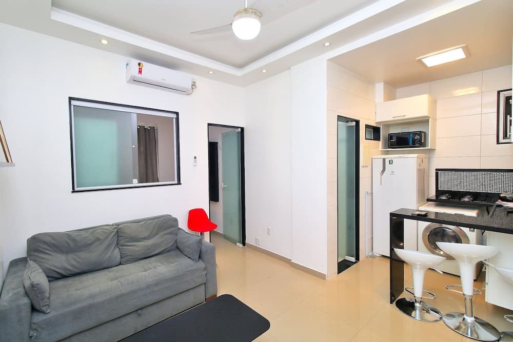 Rio Spot U051 quadra da praia