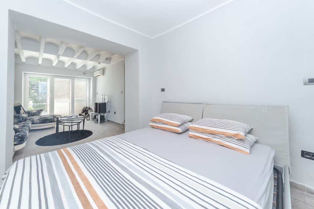 Studio Mediteranska Street