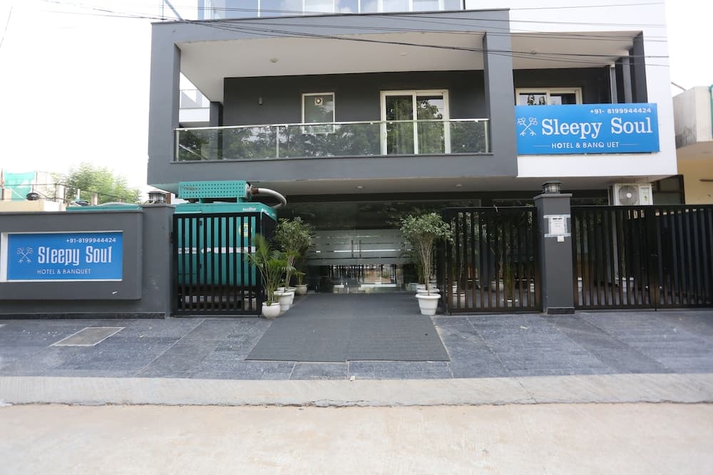 Konaklama yerinin ön cephesi