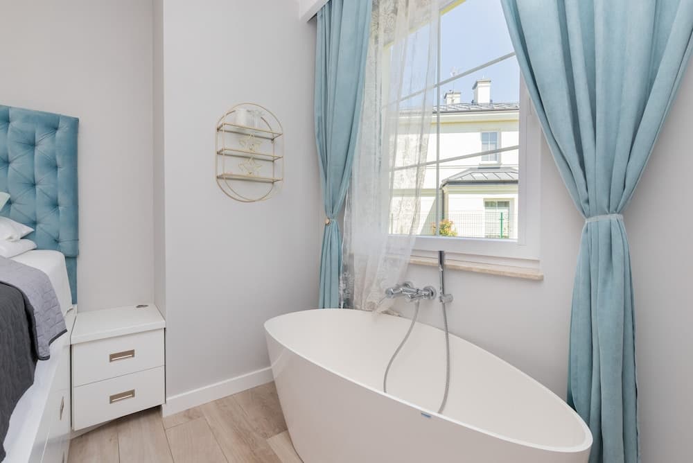 Ogrody Tesoro Apartment by Renters