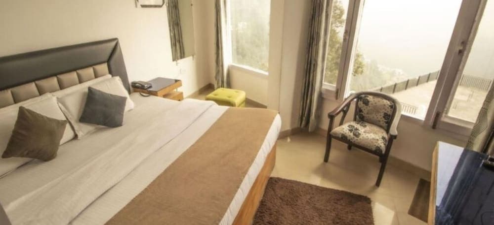 Goroomgo Namaskar Heights Dalhousie