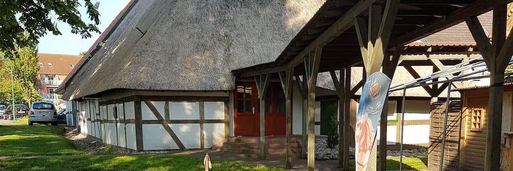 Konaklama yerinin ön cephesi