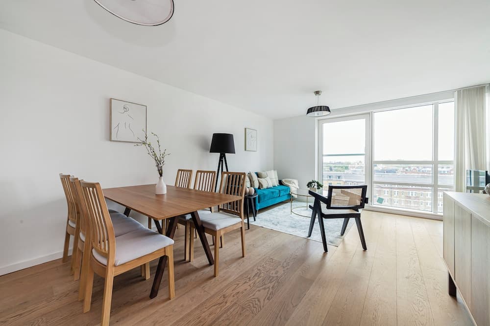 The Lambeth Apartment