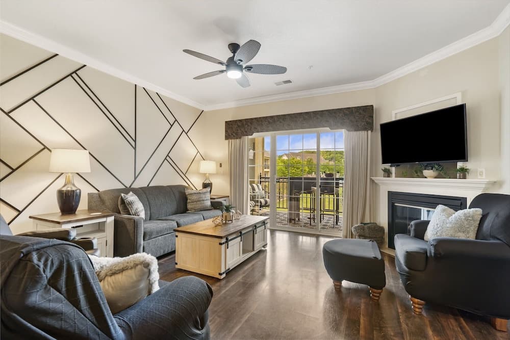 Kings Hideaway - Near DT!