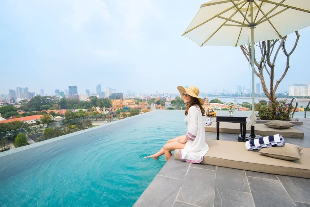 GLOW PARK HOTEL Grand Royal Palace