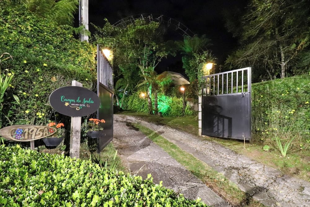 Campos do Jordão Suítes