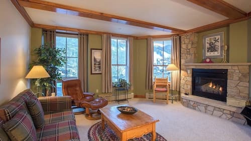 Palmyra 4G by Avantstay Close to the Slopes & Town!