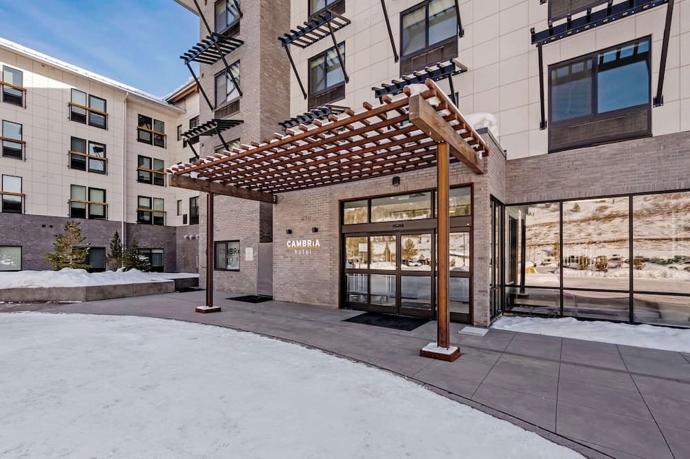 Cambria Hotel Copper Mountain