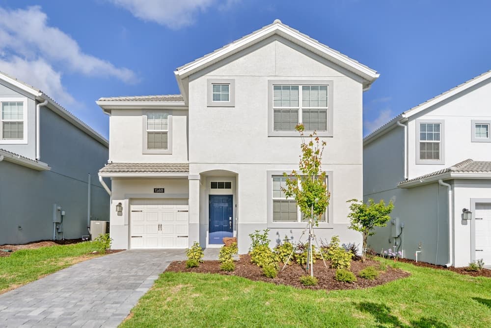 1588tl- The Retreat At Championsgate 6 Bedroom Villa by RedAwning