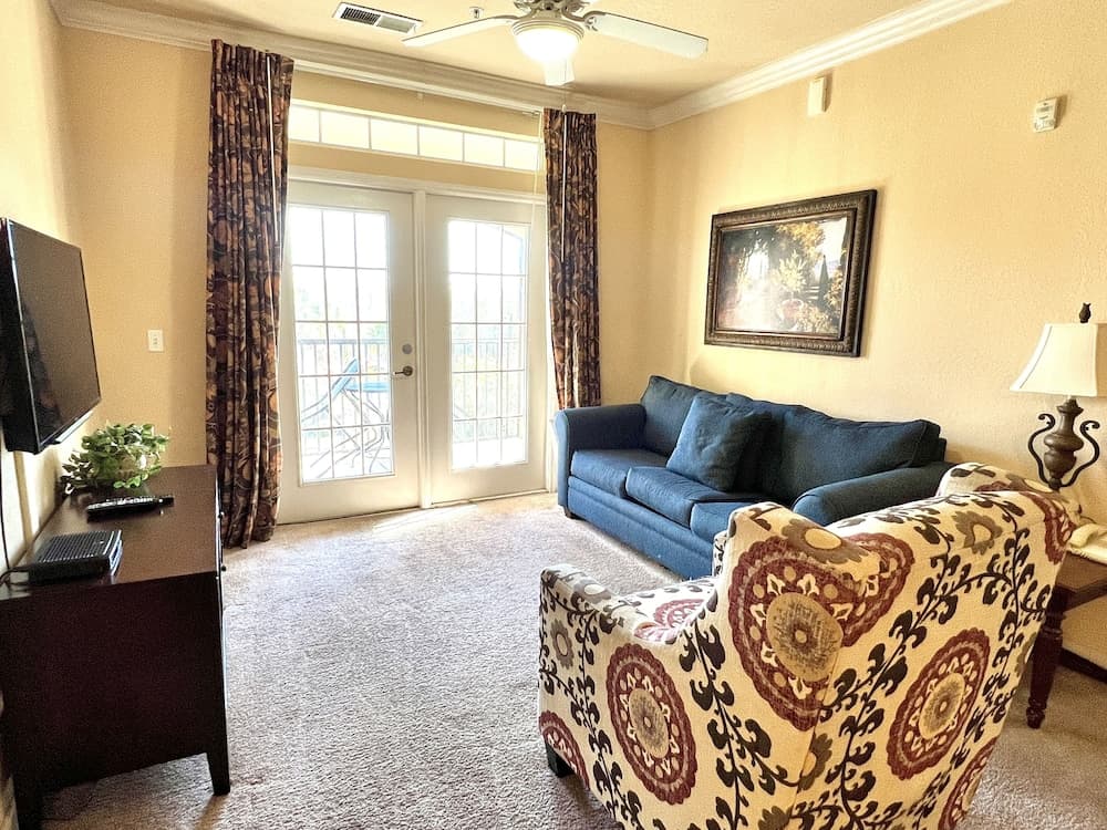 1361tt Unit 7401 - Tuscana Resort 3 Bedroom Condo by RedAwning