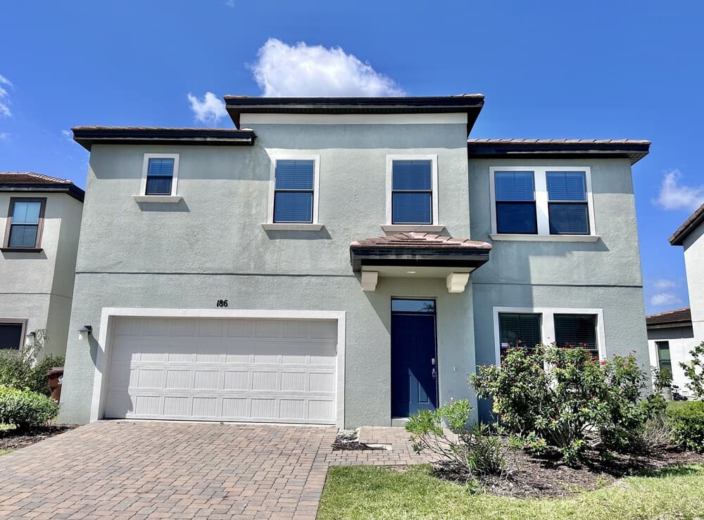 Balmoral Resort-186kb 5 Bedroom Home by RedAwning