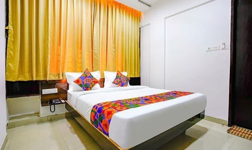 Fabhotel Woods Regency