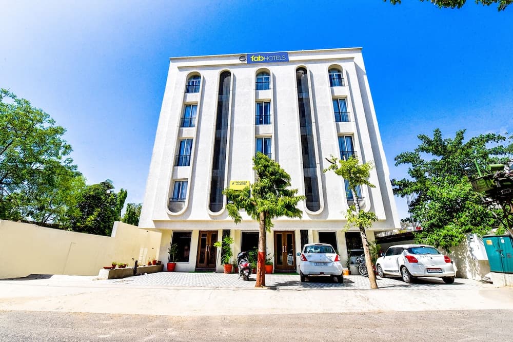 FabHotel Prime Shiv Mahima