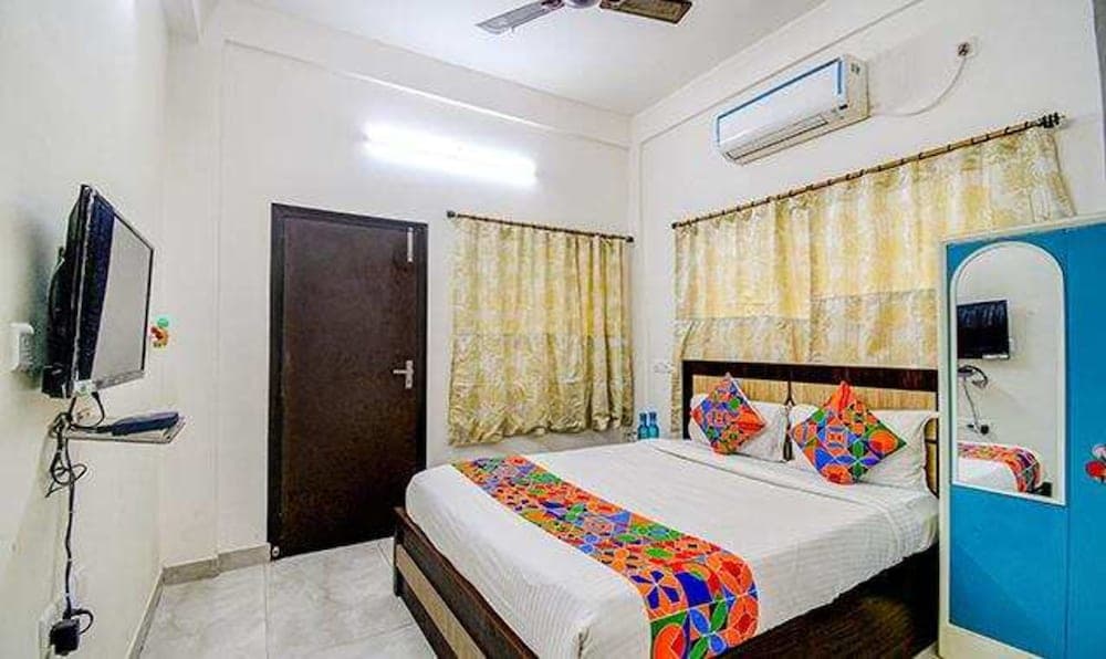 Fabexpress Moon Residency