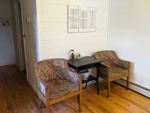 Trailside Inn