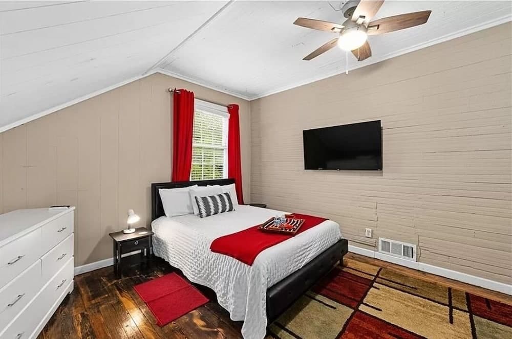 4 Minutes to Downtown by the Atlanta Beltline Trail in the Cabbagetown Neighborhood