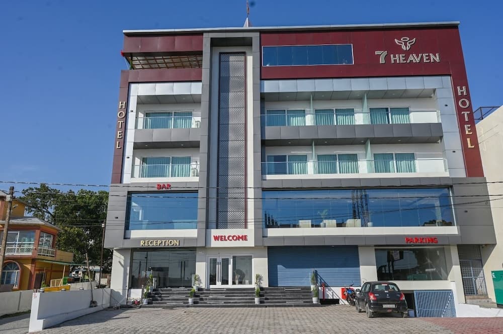 Hotel 7 Heaven
