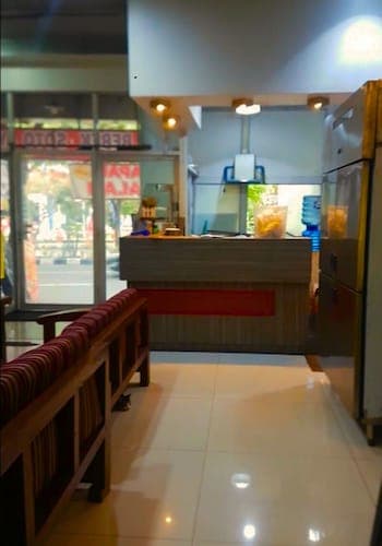 Rubikz Hostel & Cafe