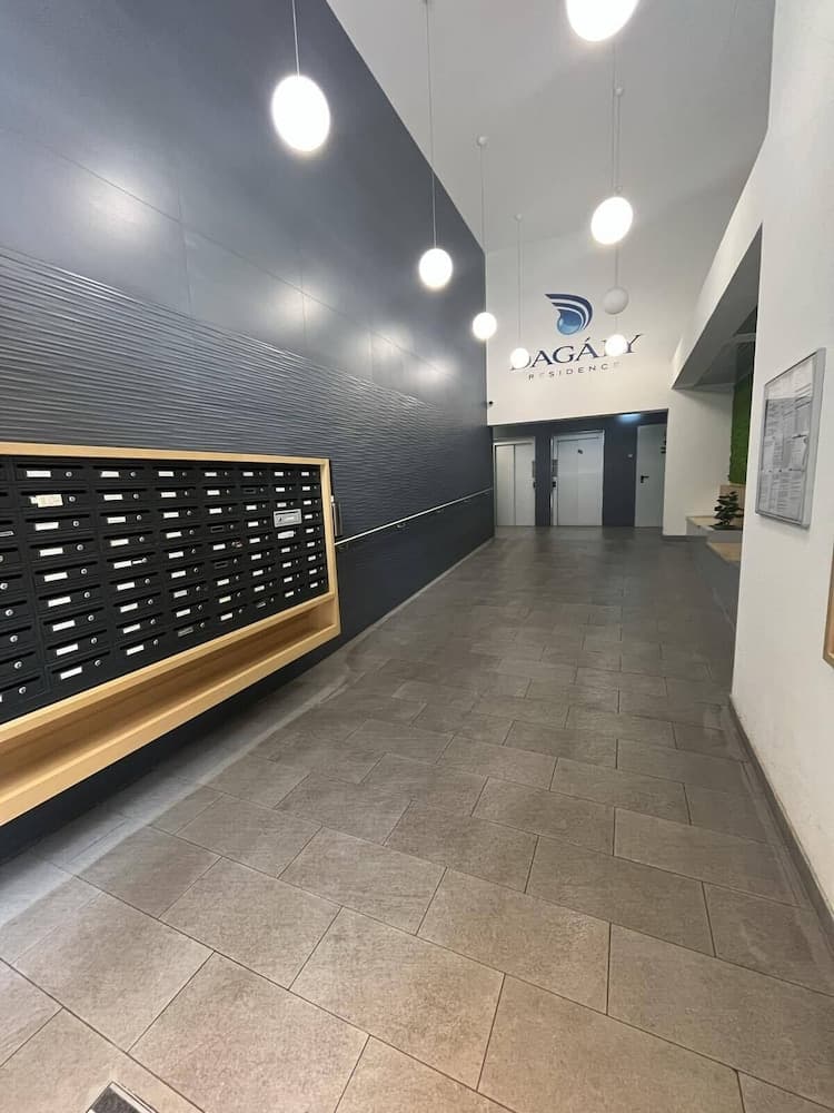 Dagály Apartments by UrbanRent