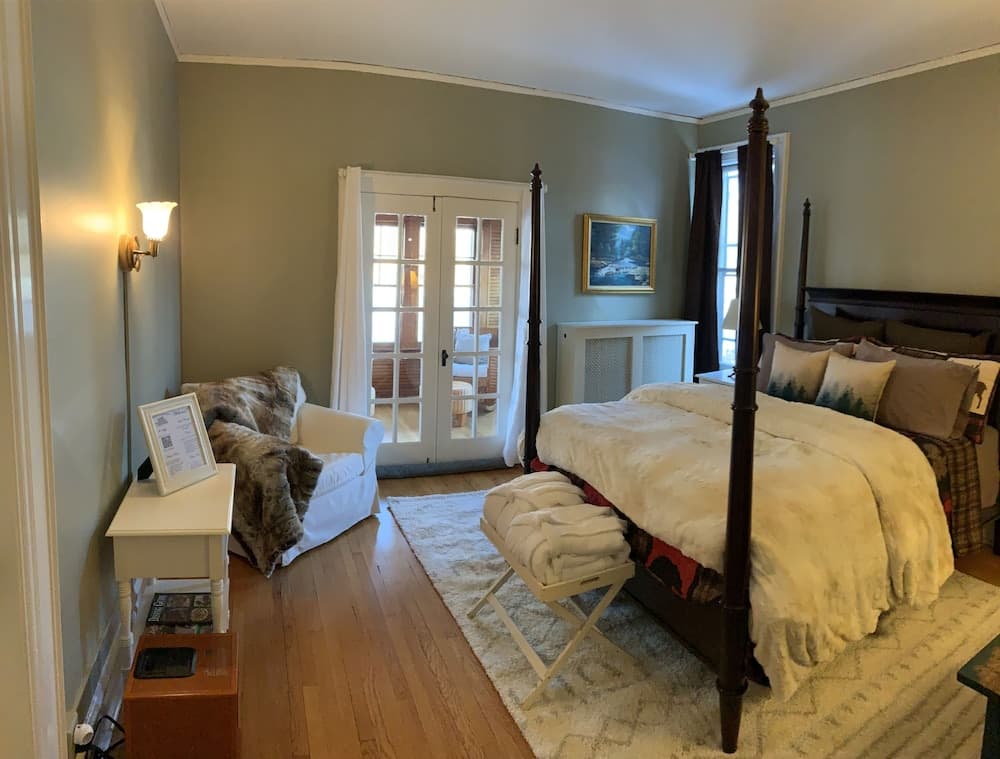 Franklin Manor Bed & Breakfast