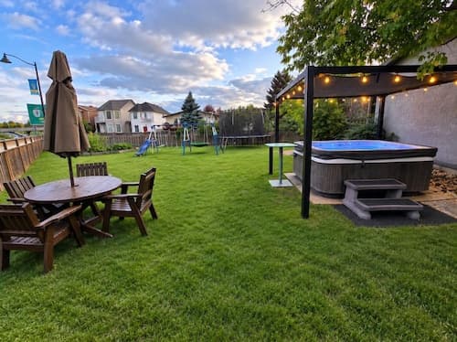 Family House with Httb Playgr BBQ Firept