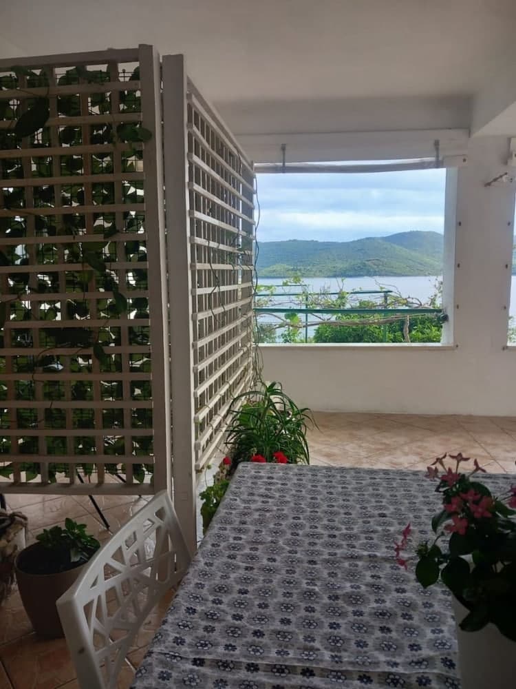 Igo - 40 m From Pebble Beach - A2