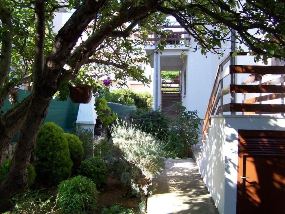 Bahçe
