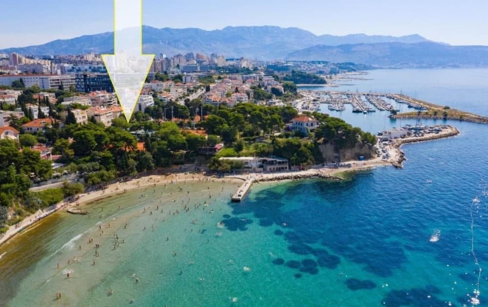 Jele - Perfect Location - A1