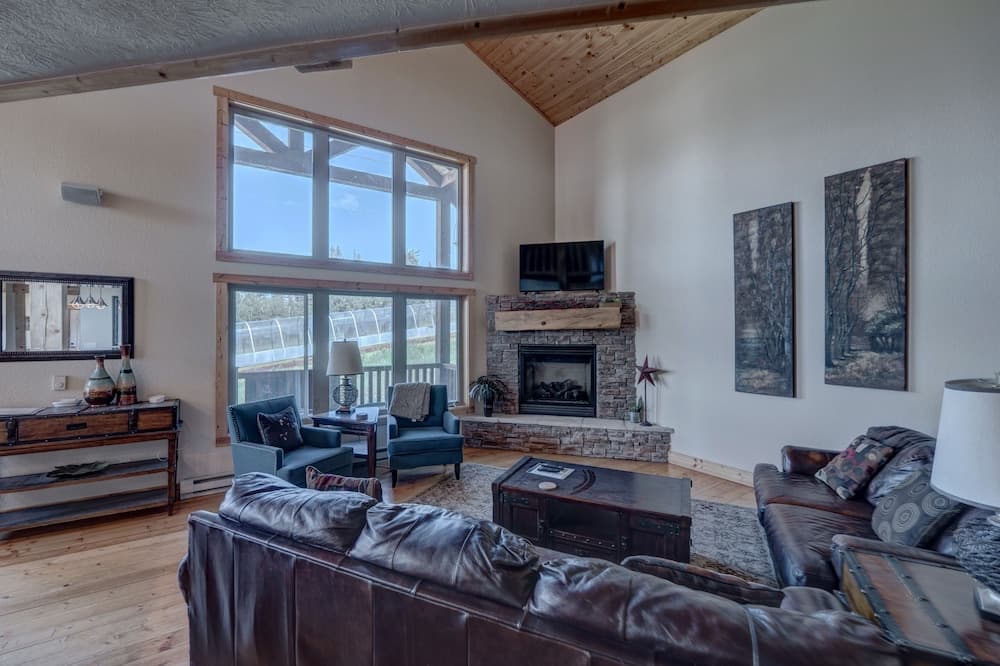 Blackmoon Chalet at Terry Peak