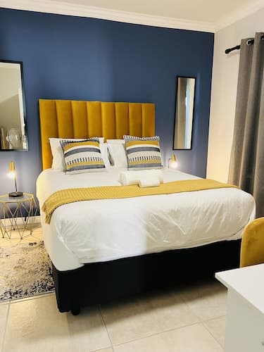 435 on vale boutique aparthotel