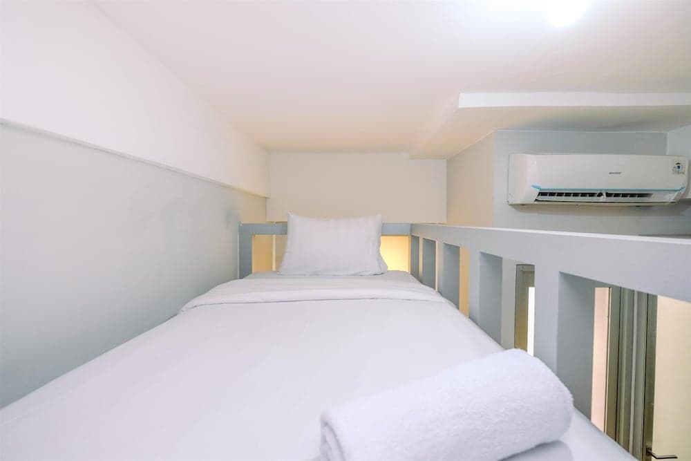 Elegant And Homey Studio Apartment Transpark Juanda Bekasi Timur