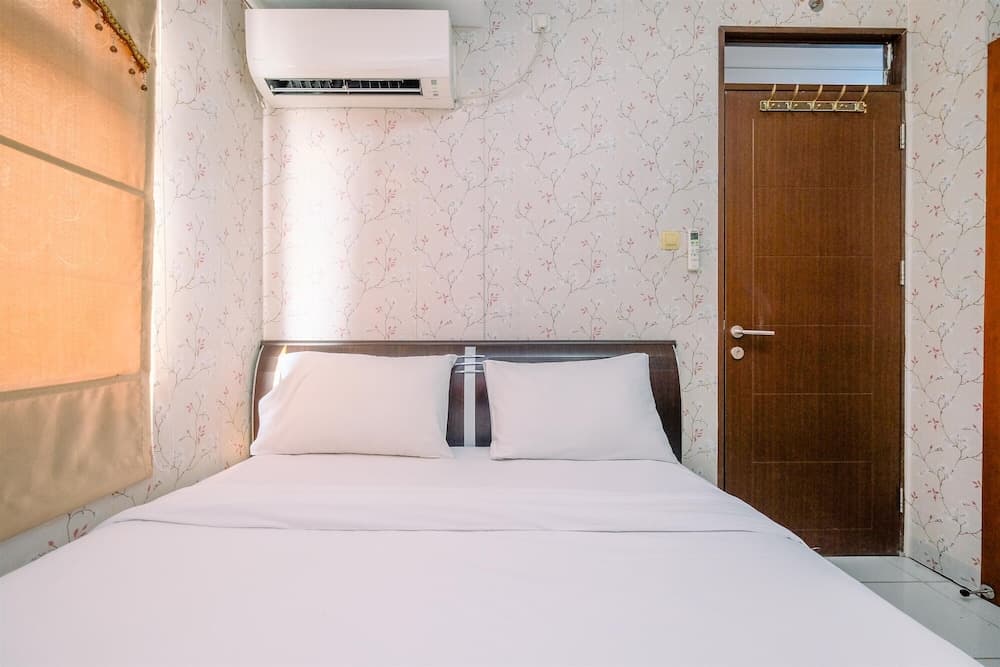 Comfortable and Tidy 2BR Lagoon Bekasi Town Square Apartment